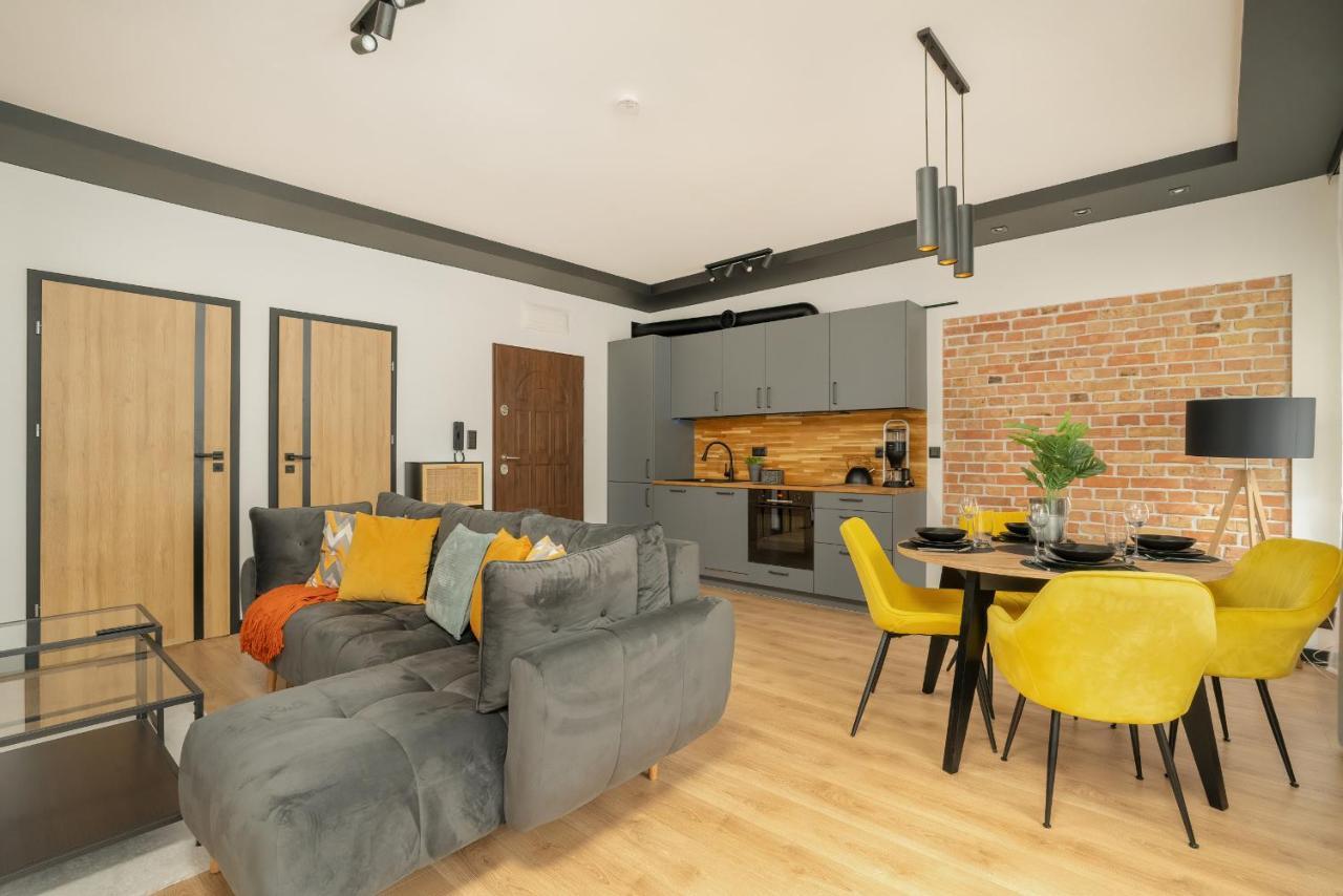 Komeda Apartment Hidden In Poznan Old Town By Noclegi Renters Exterior foto